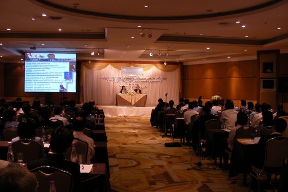 เป็นวิทยากรเสวนาร่วมกับคุณนนทิวรรณ์ บุณยสาระนัย เรื่อง “การบริหารทัศนคติและวุฒิภาวะทางอารมณ์”