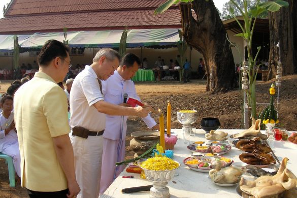 เป็นประธานฝ่ายฆราวาสในพิธีวางศิลาฤกษ์ “ศาลาปฏิบัติธรรมเฉลิมพระเกียรติ”